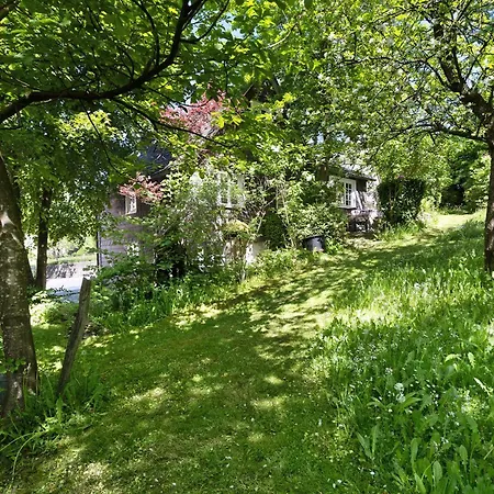 Semesterbostad Haus Berlar